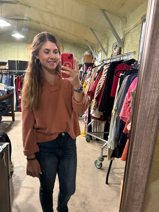 Rough hem knit top